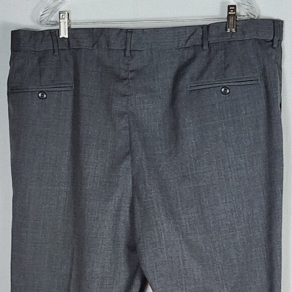 Haggar Quality Grey Pleated and Cuffed Poly Wool Dress Pants WPL386 Size 42x30 - Picture 9 of 16